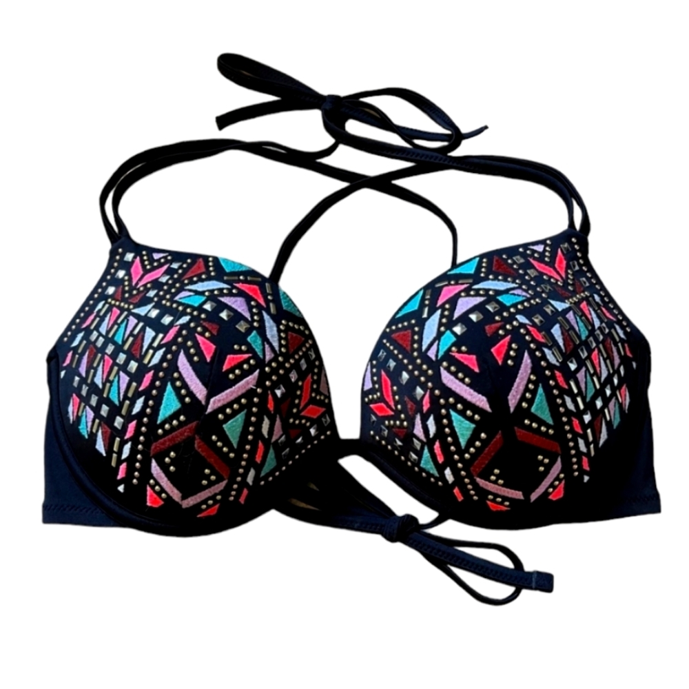 Push-up Shade and Shore 36DD black bikini top